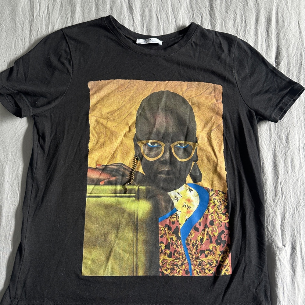 Zara Black Graphic T-Shirt with black woman Artistic Print